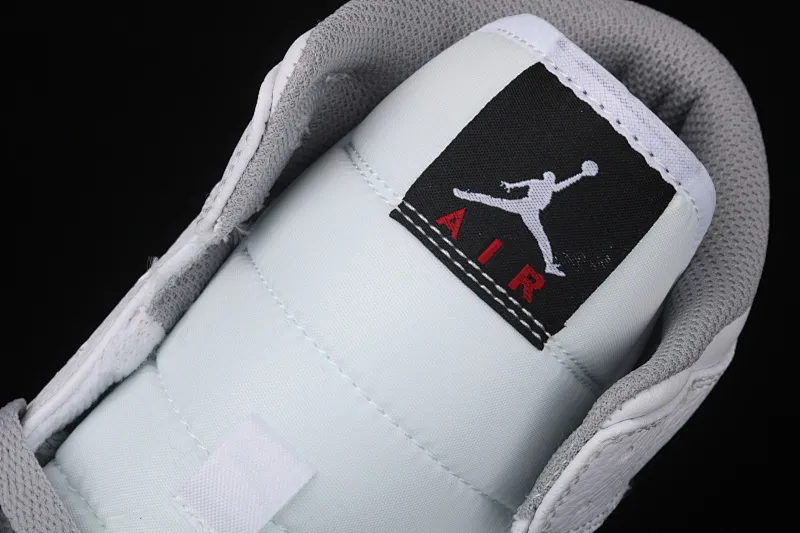 All categories Air Jordan Jordan series basketball shoes Air Jordan 1 Mid Air Jordan 1 Mid AJ1 Joe 1 splash gray China series basketball shoes 554725-115